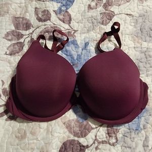 Victoria Secret Tshirt Push-up bra